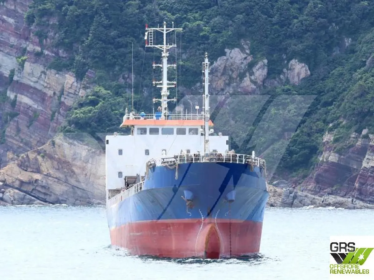 Navio de carga seca à venda