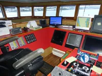 Navio de pesca de arrasto à venda