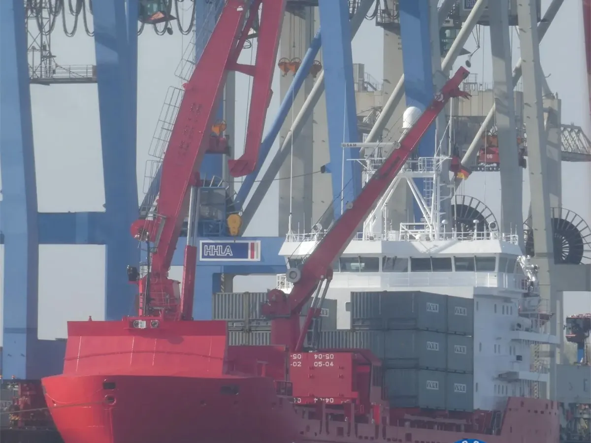 Navio frigorífico à venda