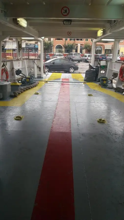 Navio RoPax à venda