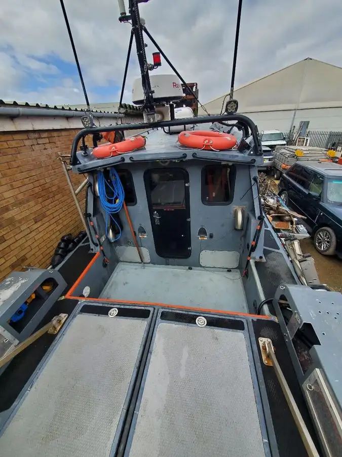 Navio de pesquisa à venda