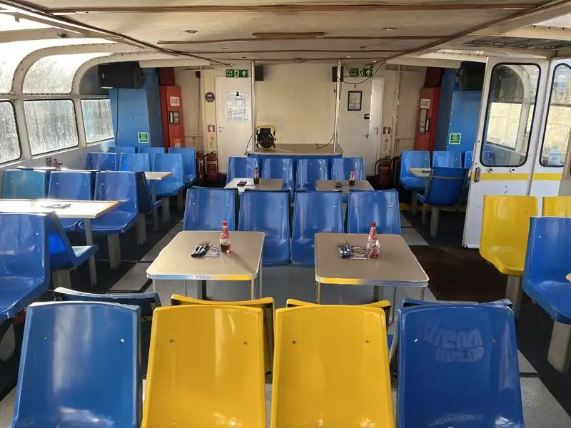 Navio de transporte de passageiros (Ferry) à venda