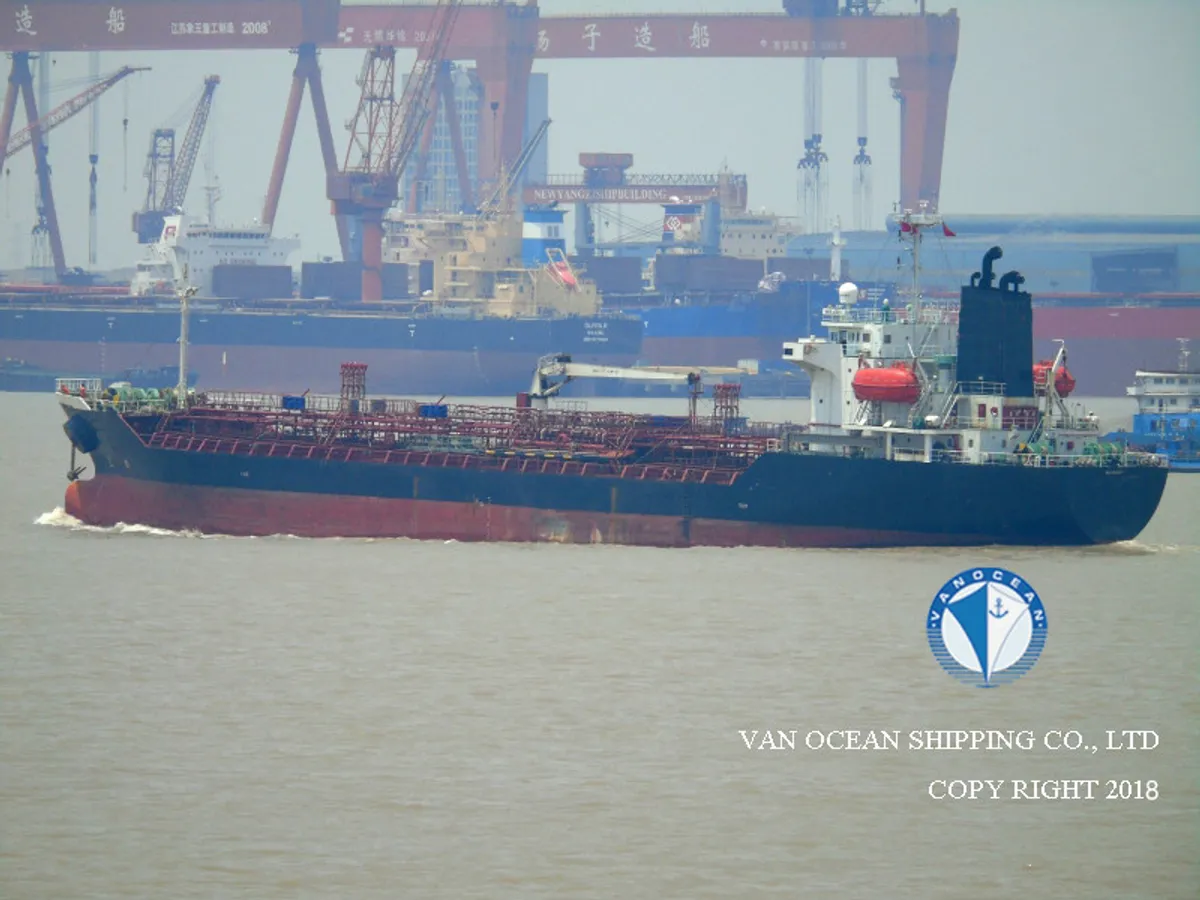 Navio-tanque de óleo/produtos químicos à venda
