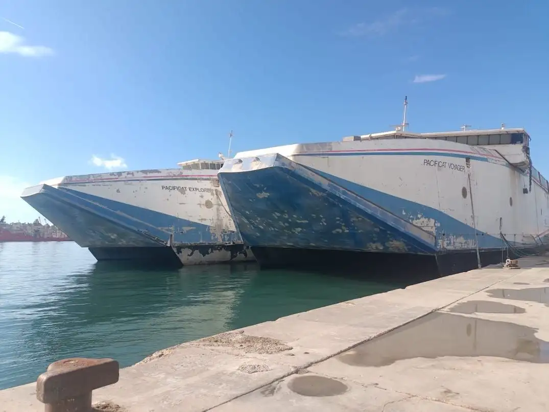 Navio de transporte de passageiros (Ferry) à venda
