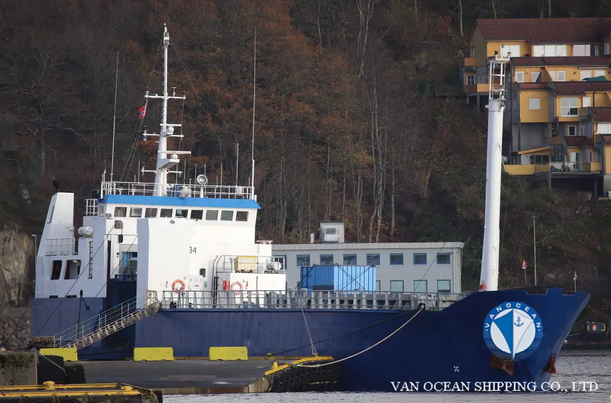 Navio frigorífico à venda