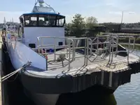 Navio porta-contêineres à venda
