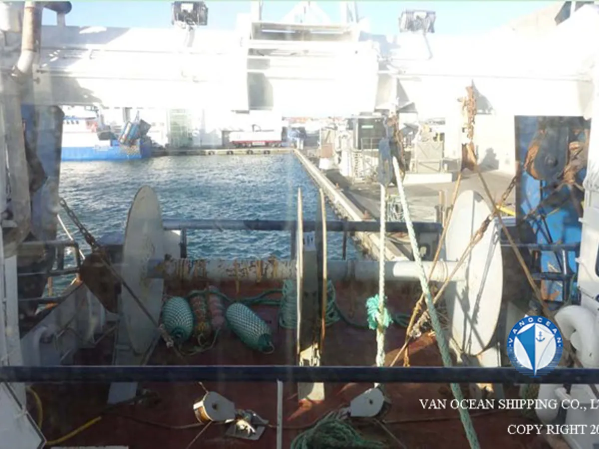 Navio de pesca de arrasto à venda