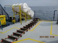 Navio frigorífico à venda