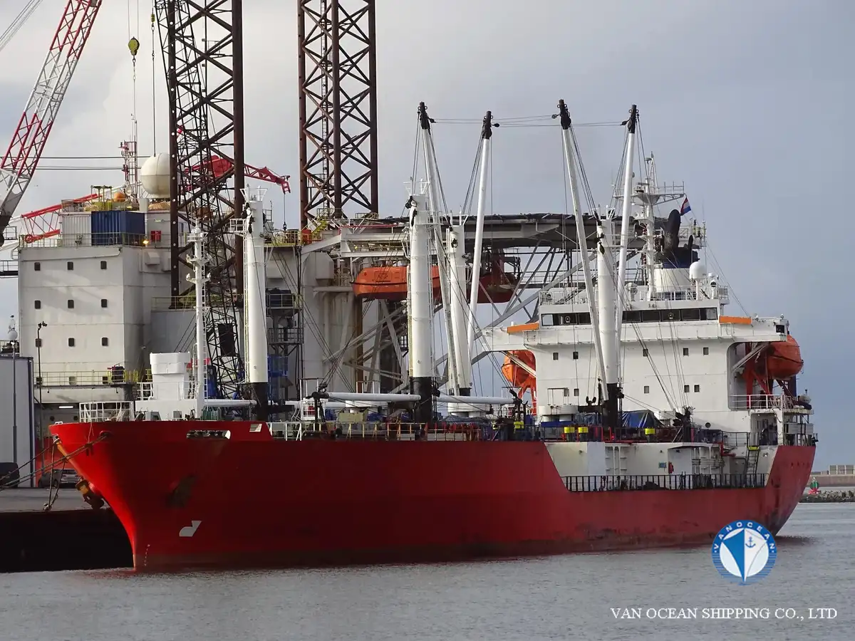 Navio frigorífico à venda