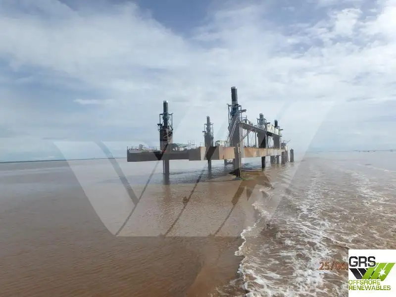 Navio porta-contêineres à venda