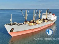 Navio frigorífico à venda