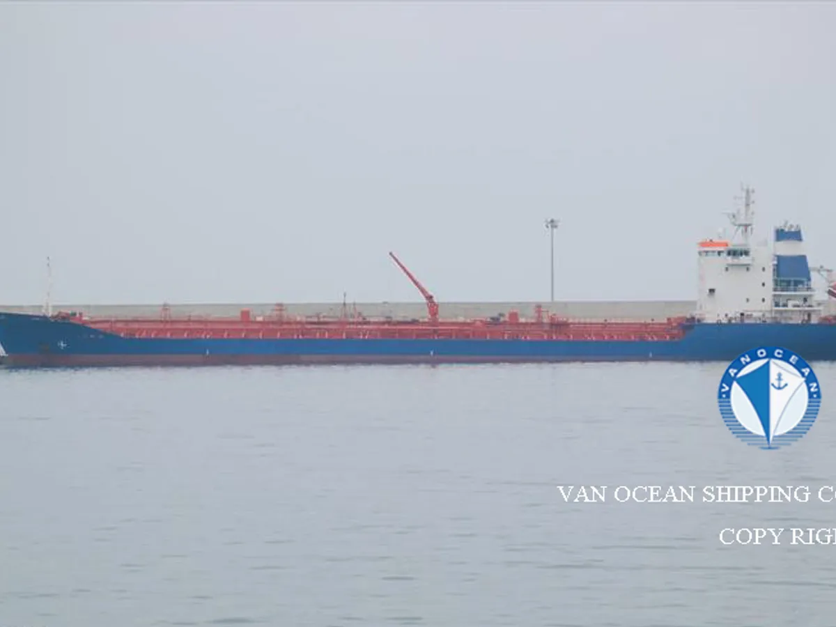 Navio-tanque de óleo/produtos químicos à venda
