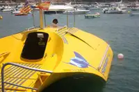 Submarino à venda