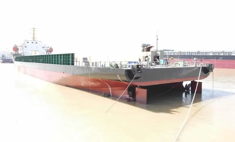Navio graneleiro à venda