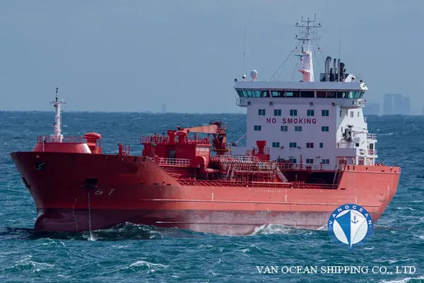 Oil/Chemical tanker for sale