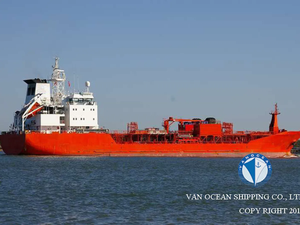 Navio-tanque de óleo/produtos químicos à venda