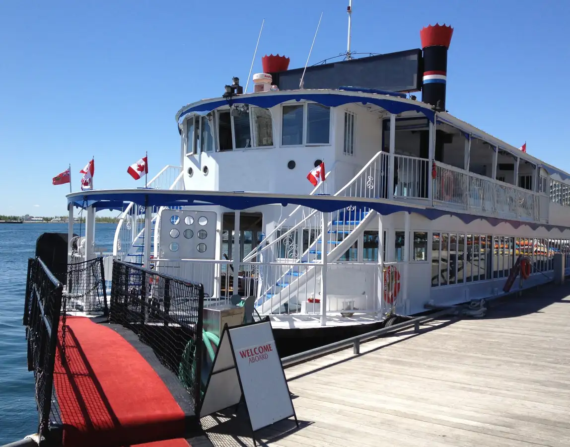 Navio de transporte de passageiros (Ferry) à venda
