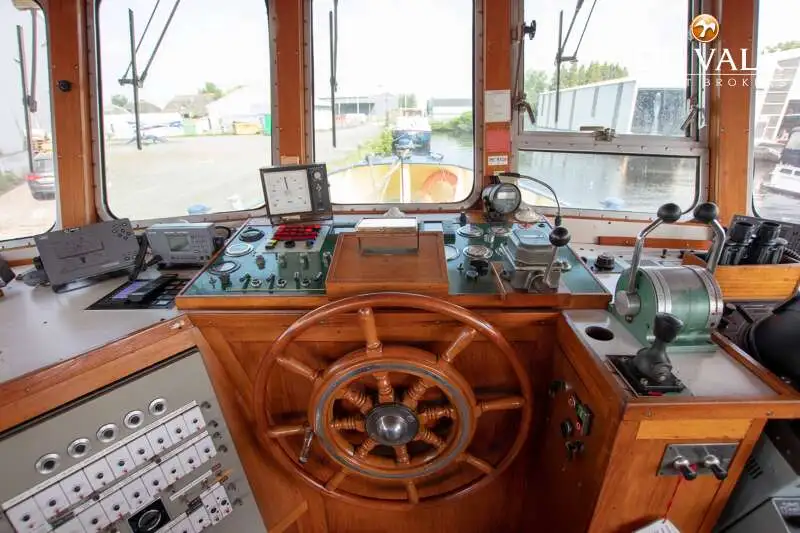 Navio de patrulha à venda