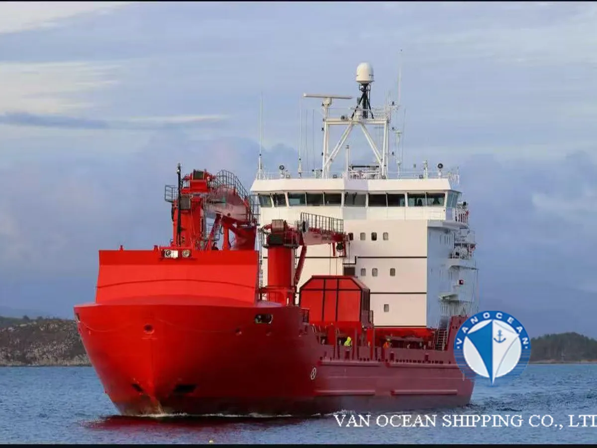 Navio frigorífico à venda
