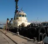 Rebocador à venda