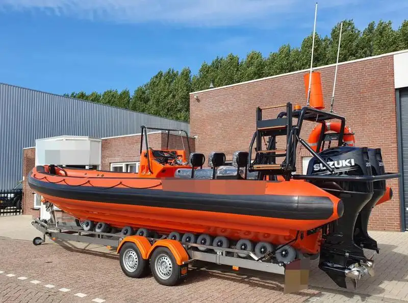 Bote inflável rígido à venda