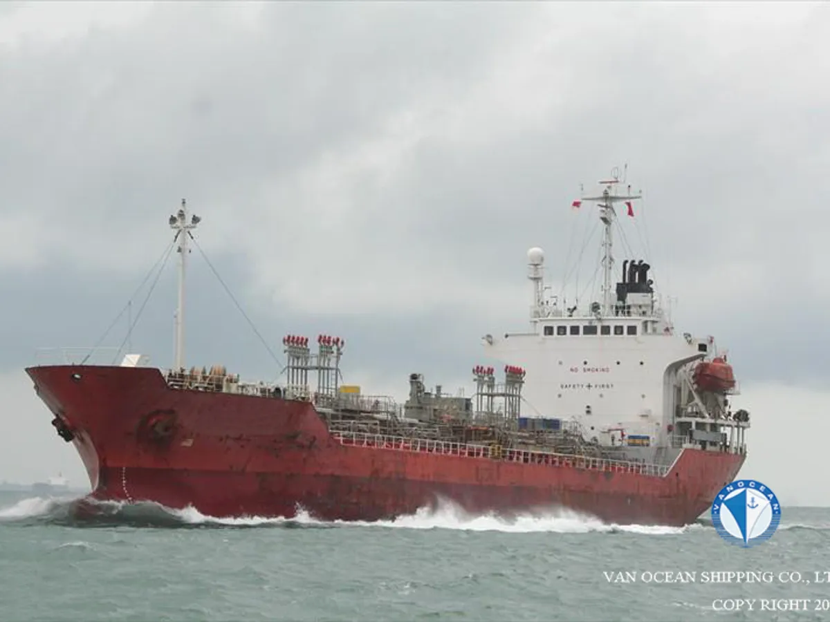 Navio-tanque de óleo/produtos químicos à venda