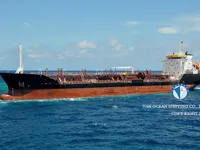 Navio-tanque de óleo/produtos químicos à venda