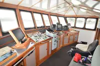Navio de pesca de arrasto à venda