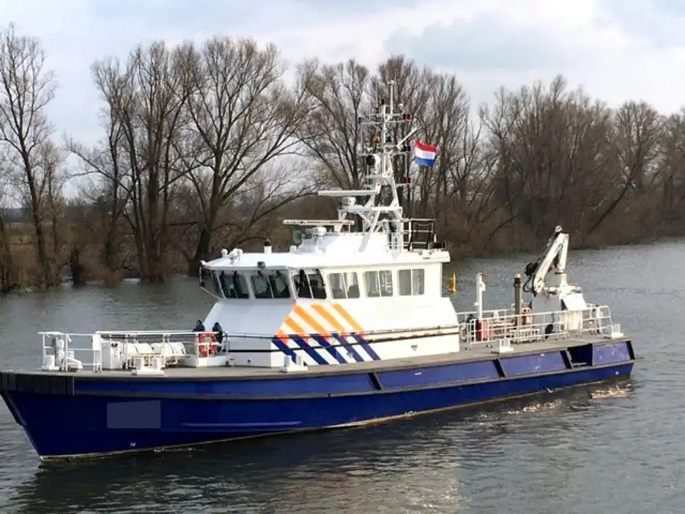 Navio de patrulha à venda