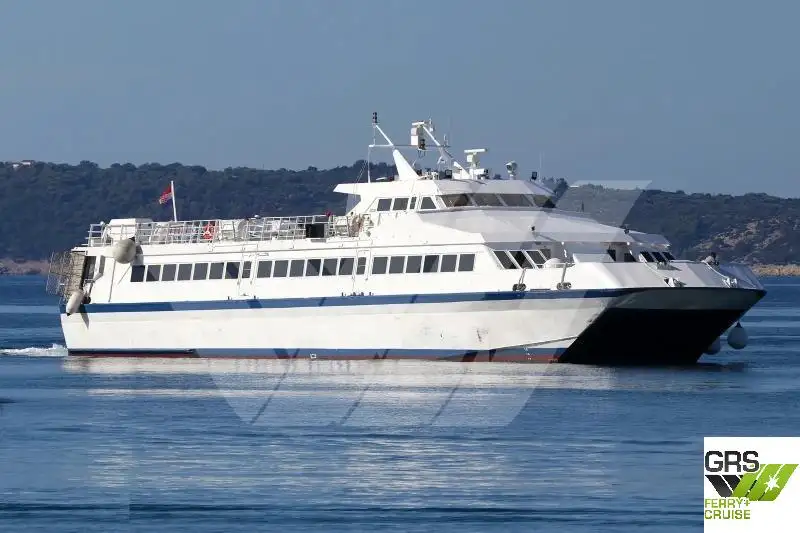Navio de cruzeiro à venda