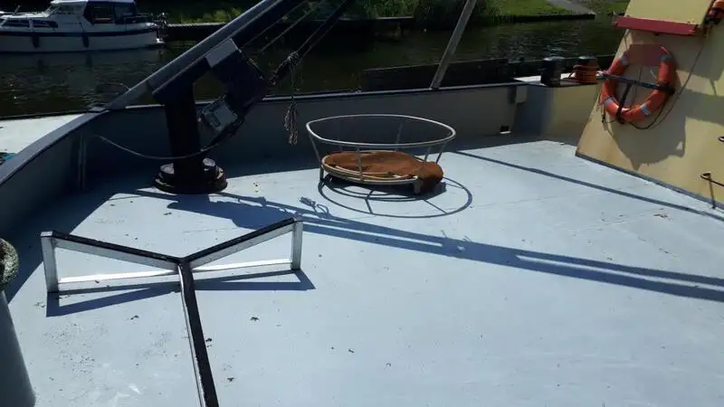 Navio de pesca de arrasto à venda