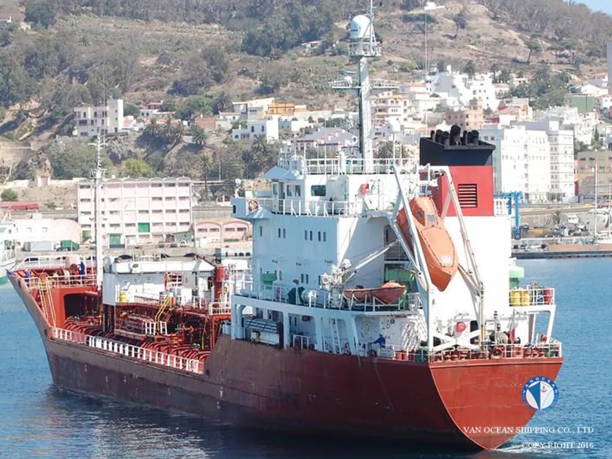 Navio-tanque de óleo/produtos químicos à venda