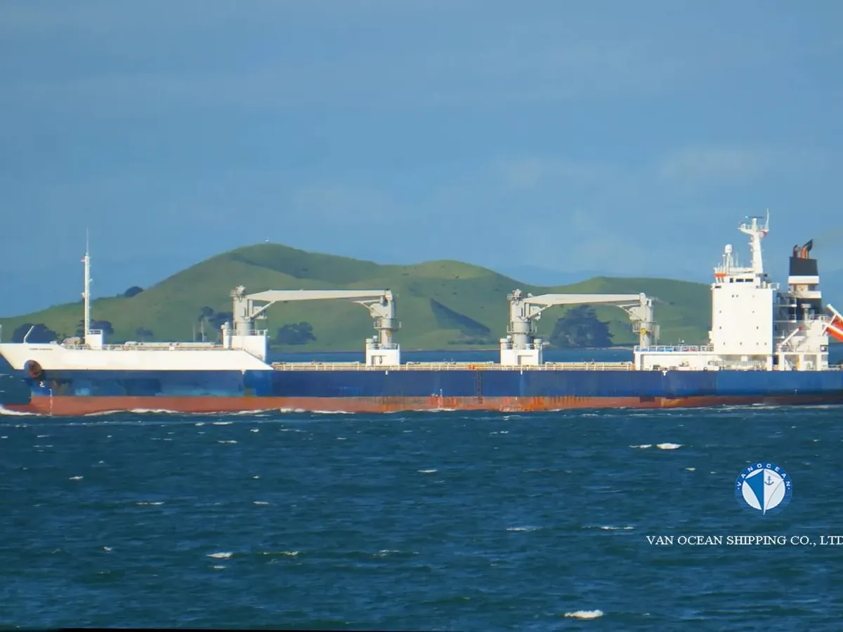 Navio frigorífico à venda