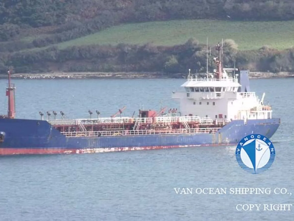 Navio-tanque de óleo/produtos químicos à venda