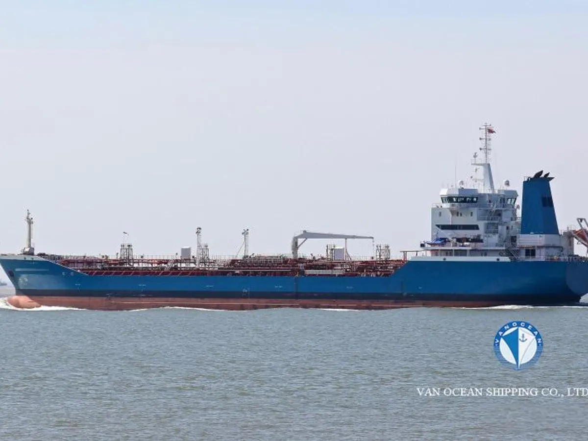 Navio-tanque de óleo/produtos químicos à venda