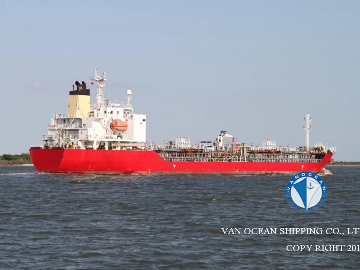 Navio-tanque de óleo/produtos químicos à venda