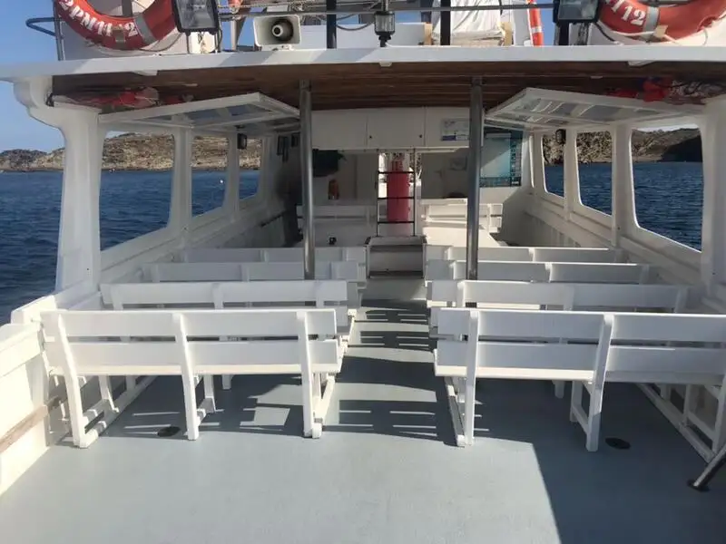 Navio de passageiros à venda