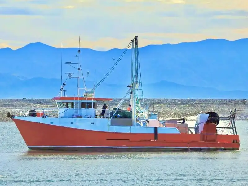 Navio de pesca de arrasto à venda