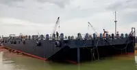 Barcaça à venda