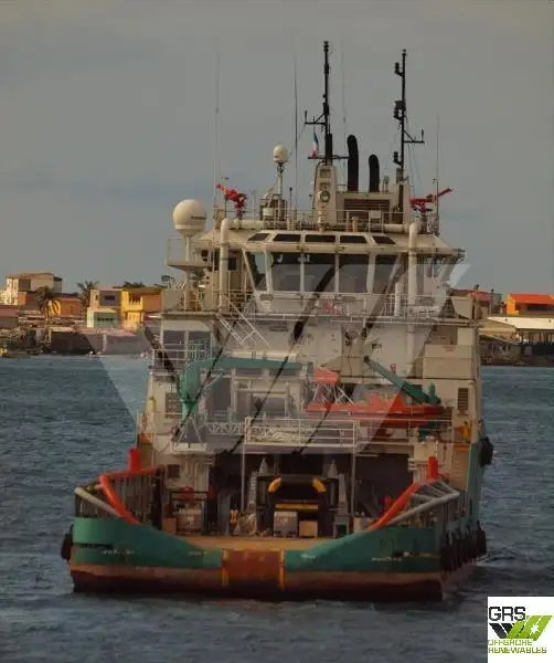 Navio de abastecimento à venda