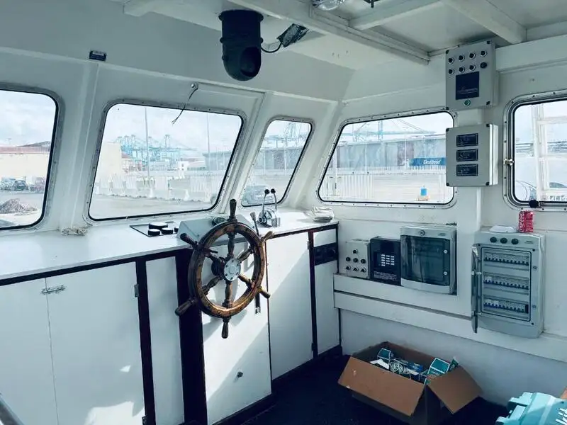 Barcos de trabalho à venda