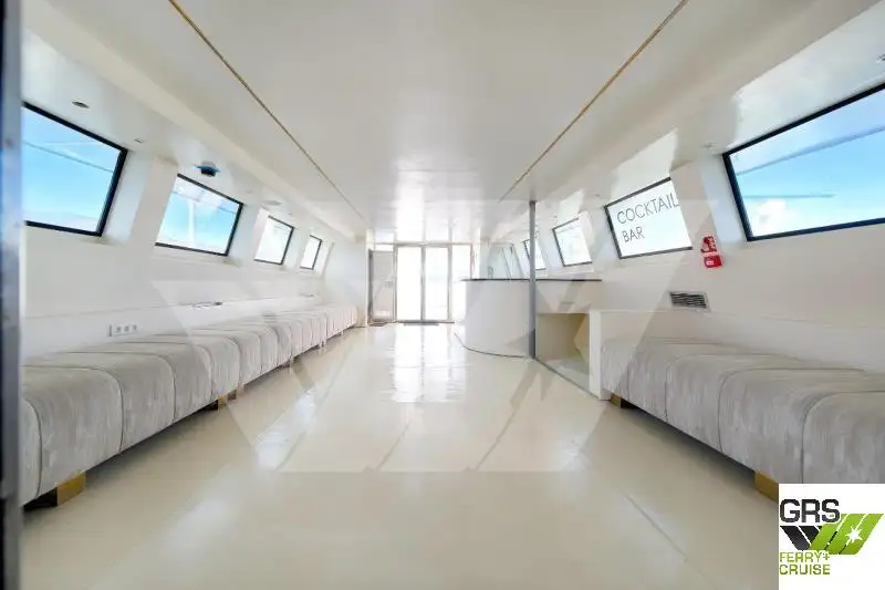 Navio de cruzeiro à venda