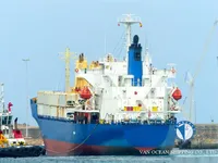 Navio frigorífico à venda