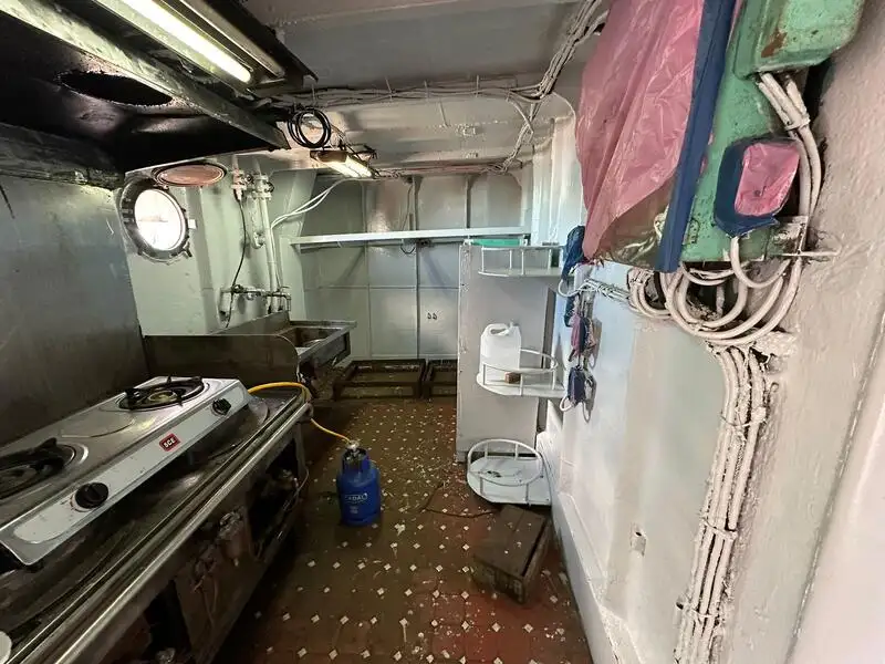 Navio de pesca de arrasto à venda