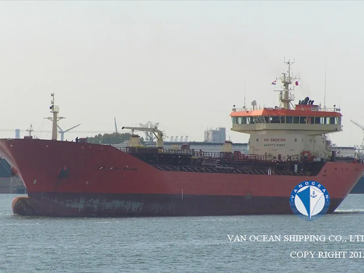 Navio-tanque de óleo/produtos químicos à venda