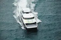 Catamarã à venda