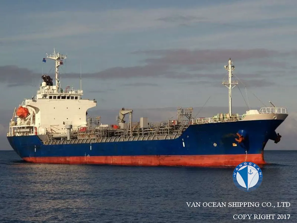Navio-tanque de óleo/produtos químicos à venda