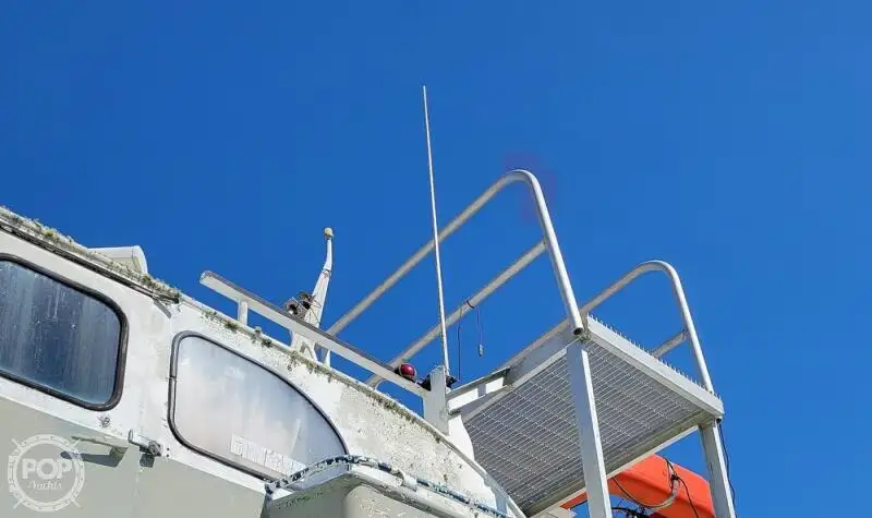 Barco de tripulação à venda