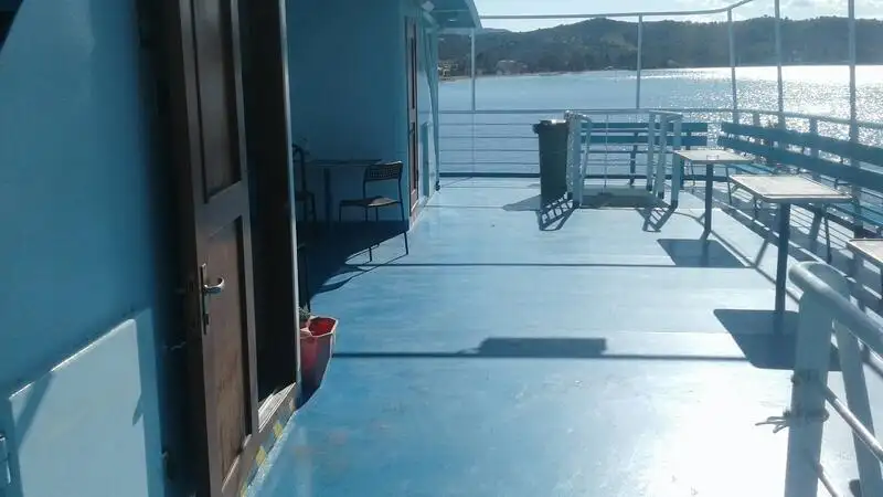 Balsa de desembarque, tanque à venda