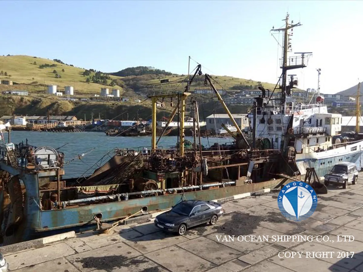 Navio de pesca de arrasto à venda